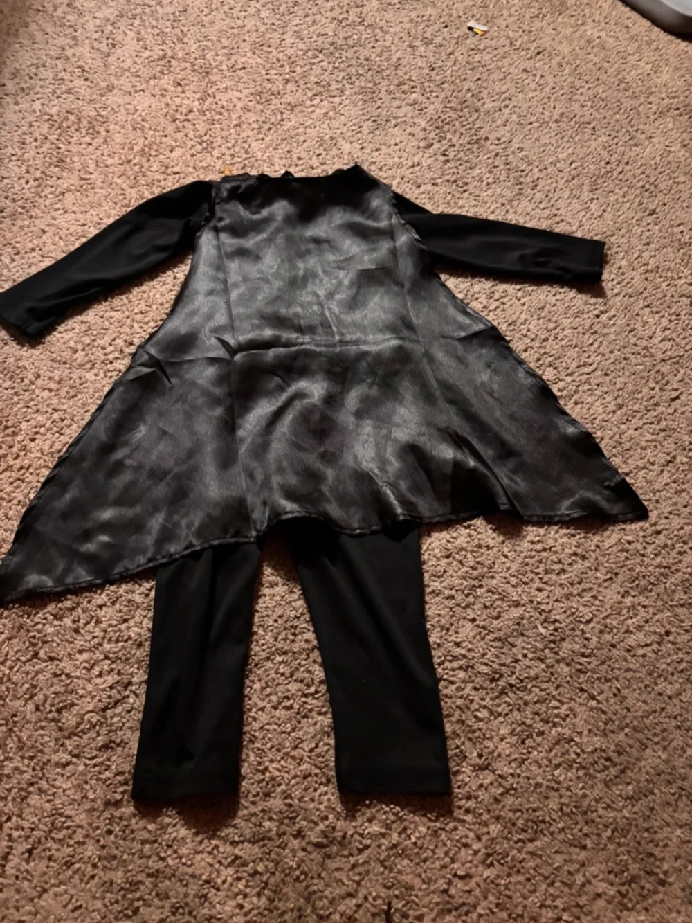 H&M lightweight costume